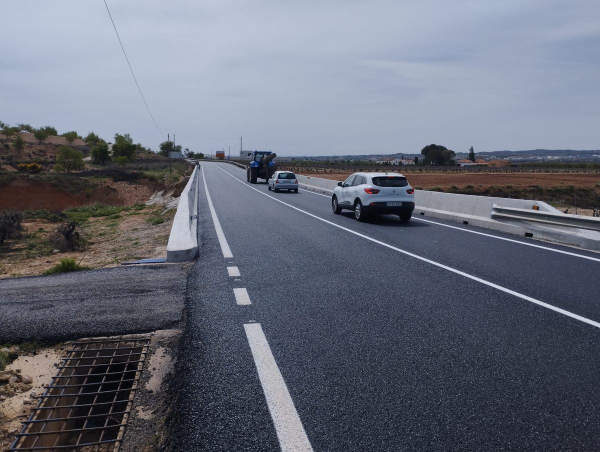 Uno de los tramos recuperados de la carretera N 330 a su paso por Utiel.