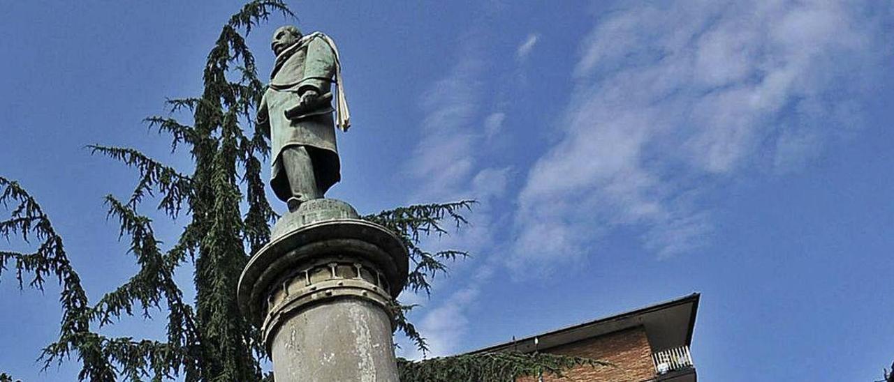 Estatua de Pedro Duro en Langreo.