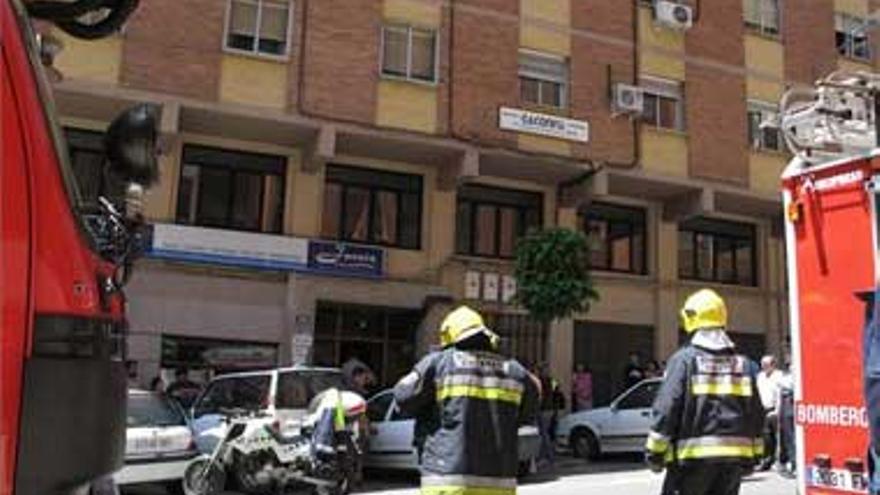 Incendio con solo daños materiales en una vivienda de calle Argentina