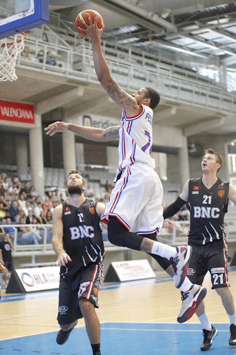 Imágenes del Lucentum-Navarra, primer partido de la LEB Plata