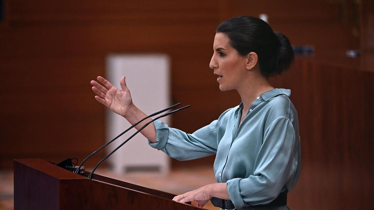 Rocío Monasterio durant el seu discurs a l'Assemblea de Madrid