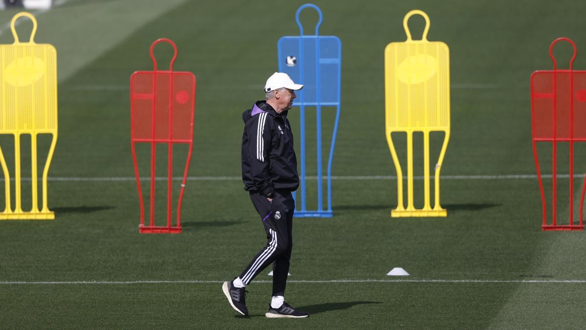 Carlo Ancelotti, entrenador del Real Madrid, durante una sesión de la pasada temporada.