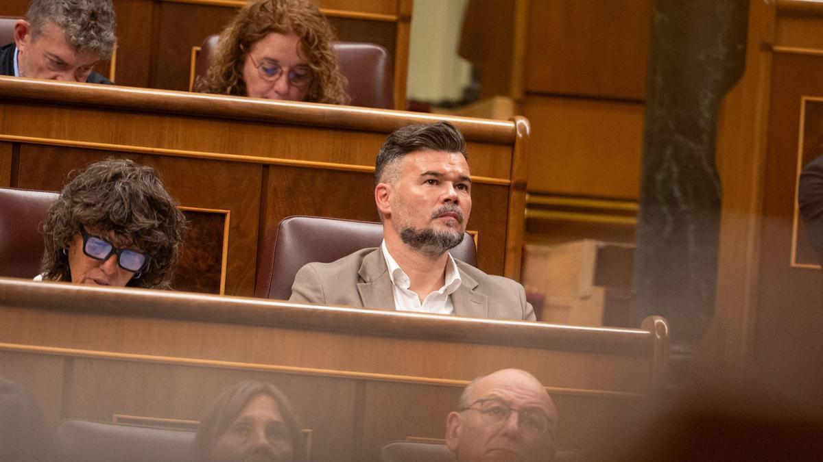 RUFIAN JUNQUERAS MARICARMEN | Rufián contradice a Junqueras: «Revisaremos hasta la última coma de los decretos»