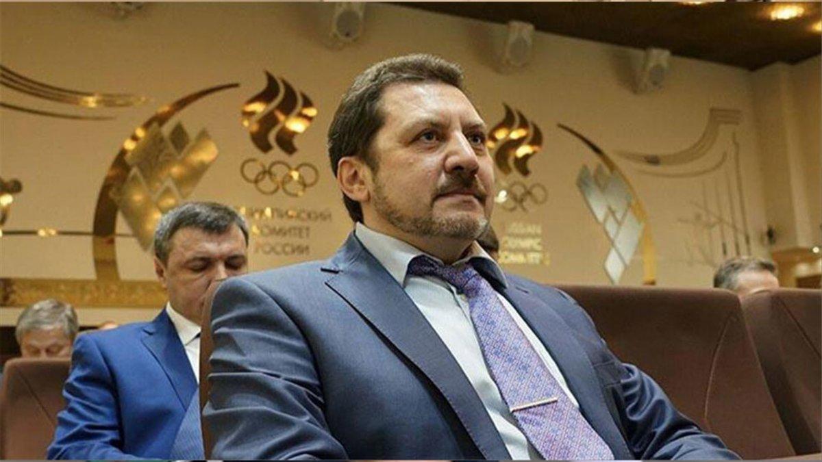 Yevgueni Yúrchenko deja el cargo acuciado por las críticas