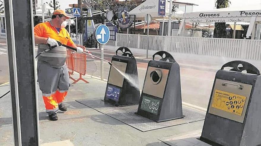 Benicàssim retrasa el pago del IBI y devuelve la tasa de las terrazas