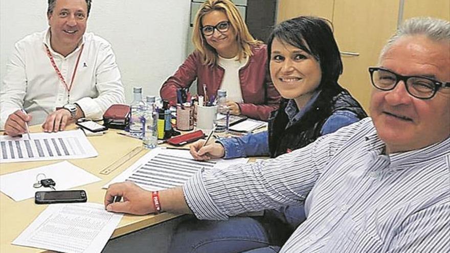 Cs y Vox crecen a costa del PP, que pierde siete puntos