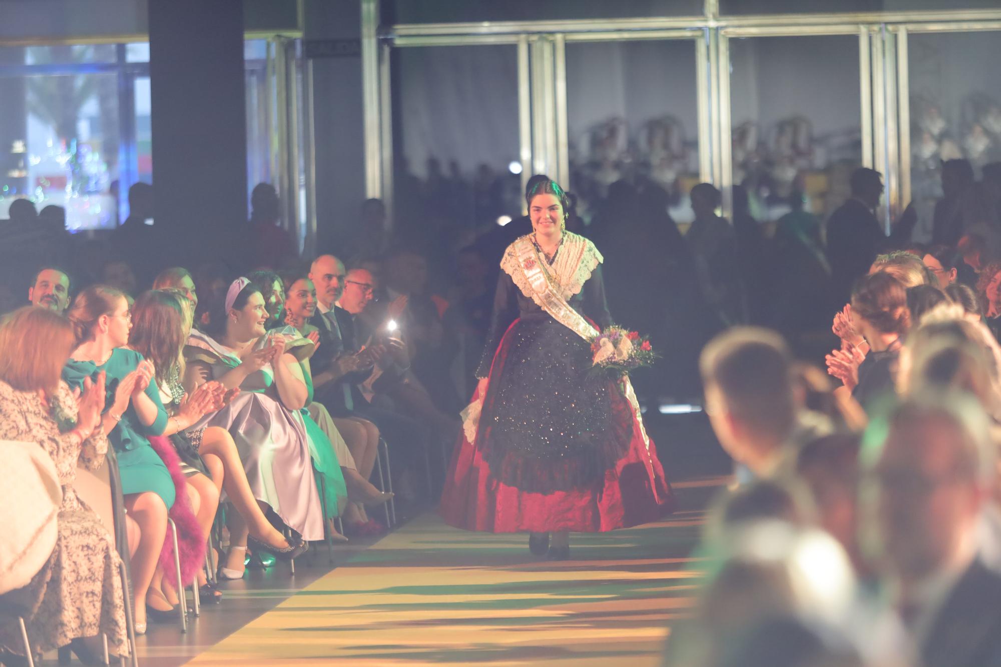 Galania a la reina infantil de las fiestas de la Magdalena