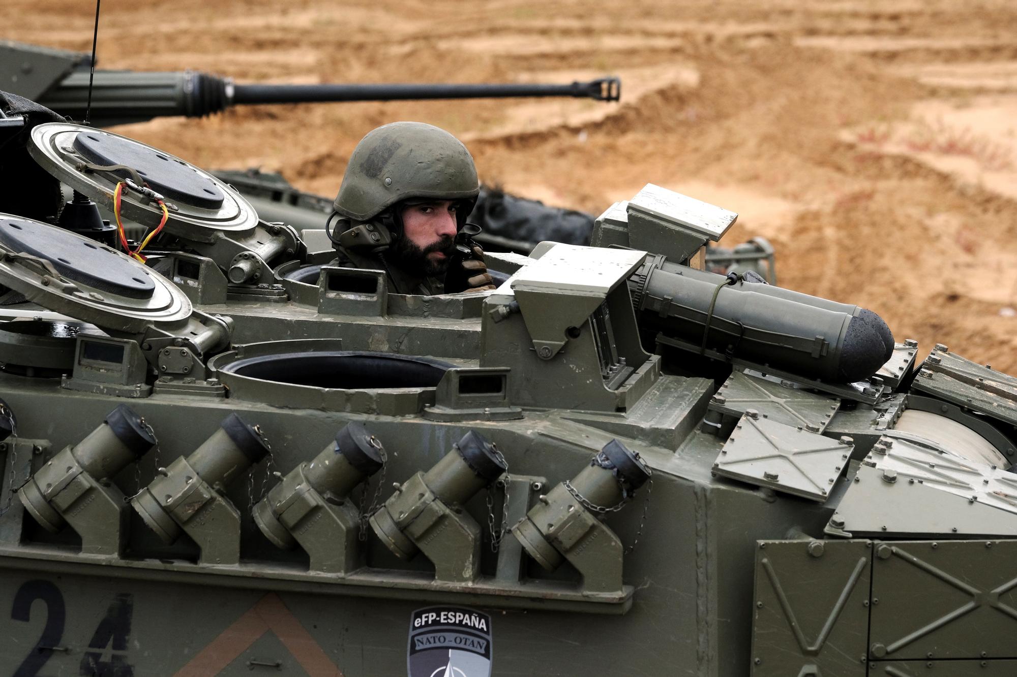 Soldado español parte de la fuerza avanzada de la OTAN