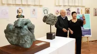 Fallece el escultor y pintor Pepe Azorín, creador de la emblemática mano de la UA