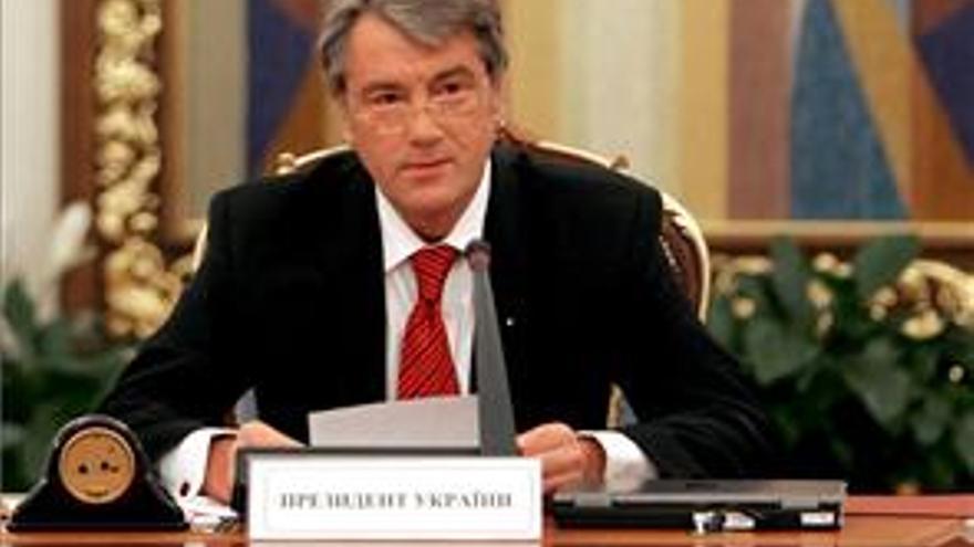 Yúschenko disuelve el Parlamento ucraniano y convoca elecciones anticipadas