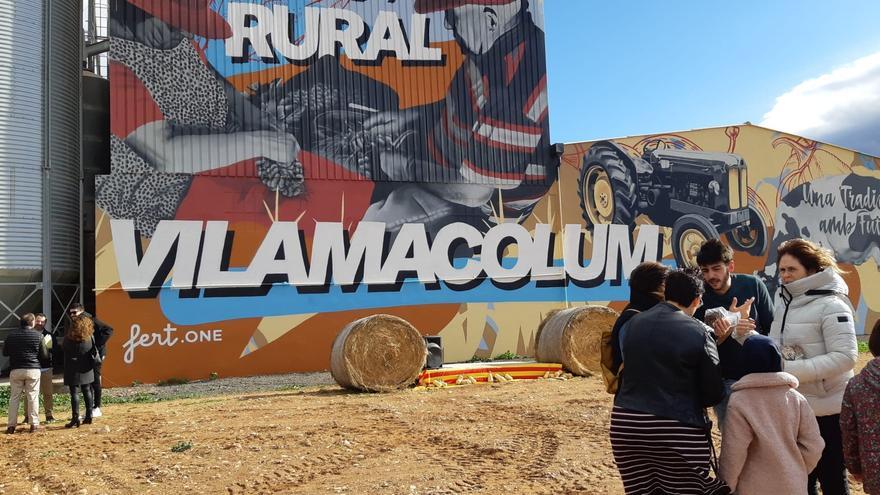 Vilamacolum estrena el mural &#039;Una tradició amb futur&#039; de l&#039;artista cabanenc Fert.One