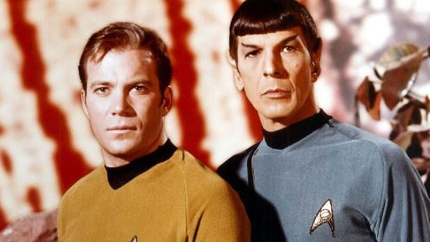 William Shatner y Leonard Nimoy en una escena de &#039;Star Trek&#039;.