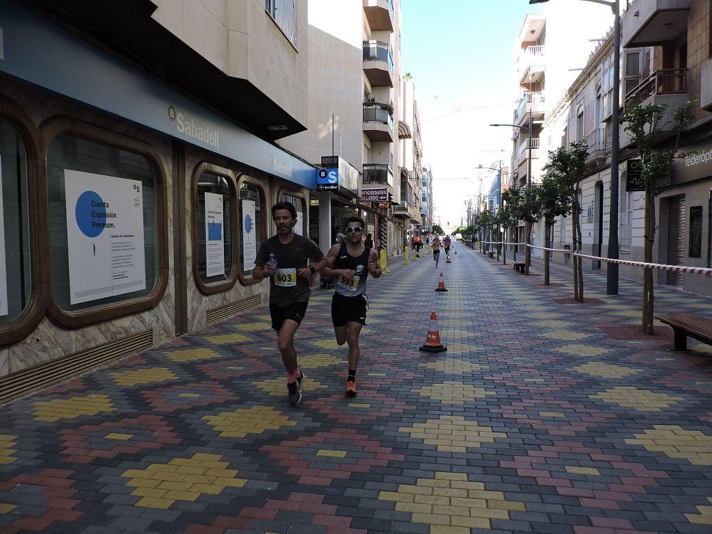 Estos todas las imágenes de la Media Maratón de Águilas