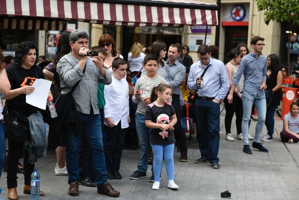 'Pianos en la calle' en la Plaza de las Flores