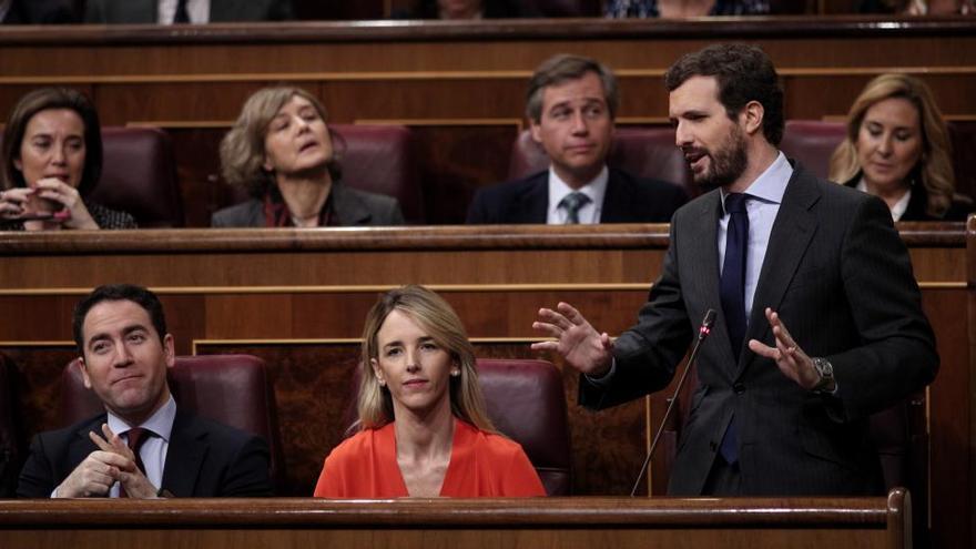 Casado torna a reclamar al govern espanyol que «trenqui amb els independentistes»