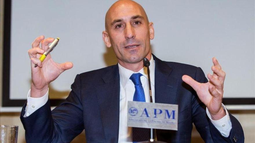 Rubiales: &quot;No creo que la FIFA vaya a hacer nada&quot;