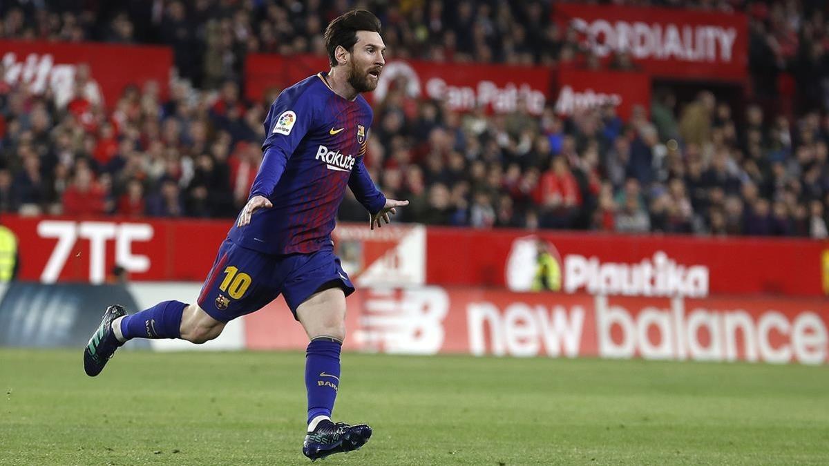 Messi celebra el gol del Sánchez Pizjuán.