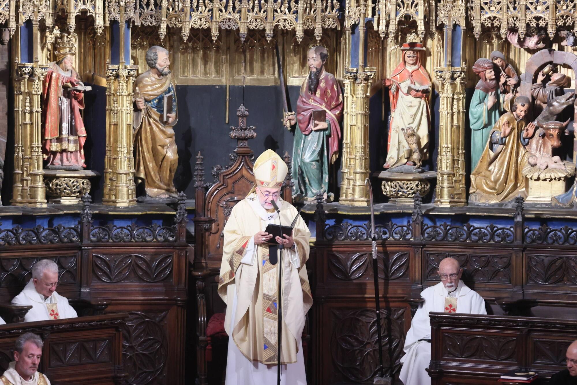 Así fue la misa del Corpus Christi en la catedral de Oviedo.