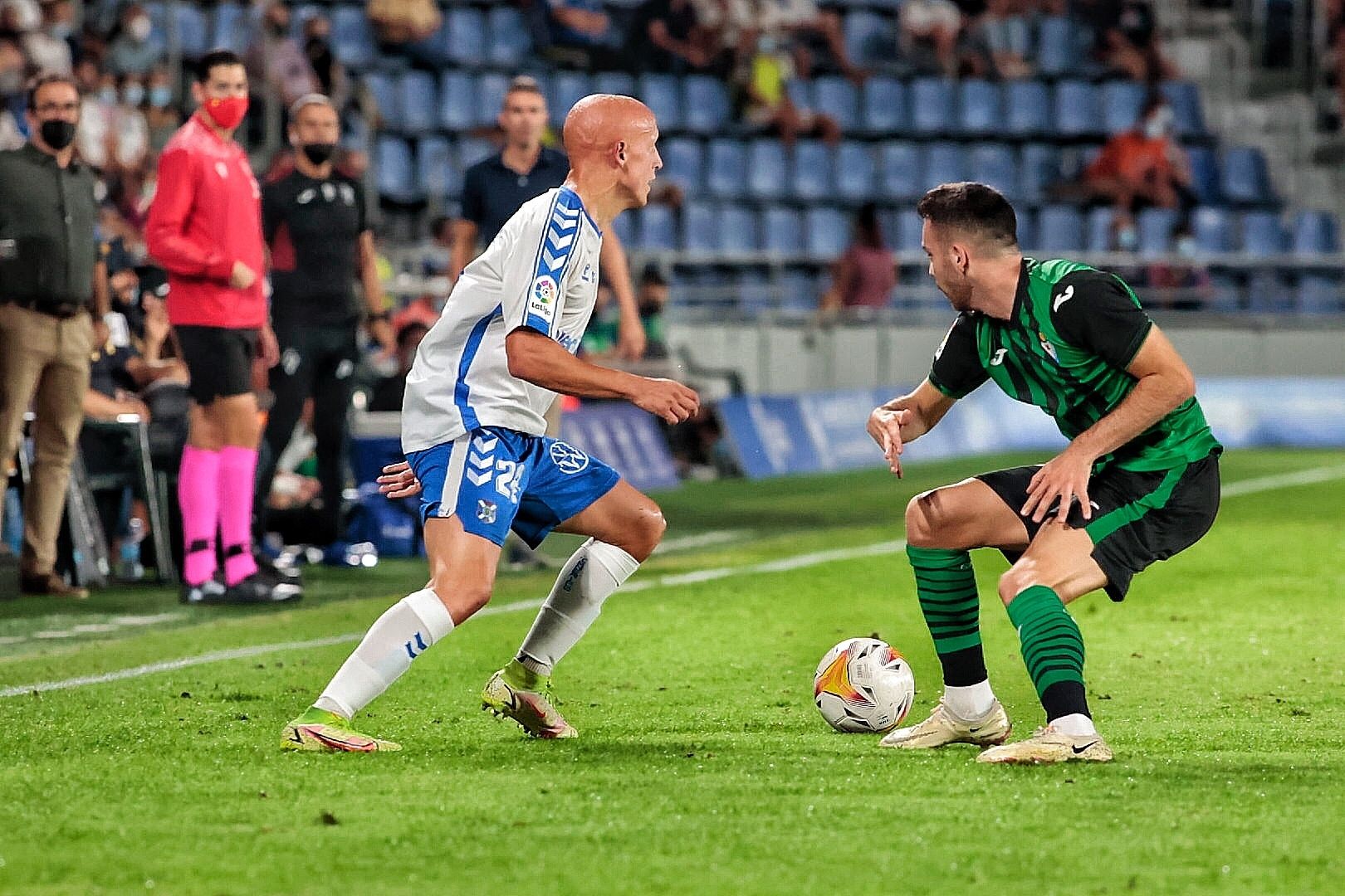 Encuentro entre el CD Tenerife y la SD Eibar