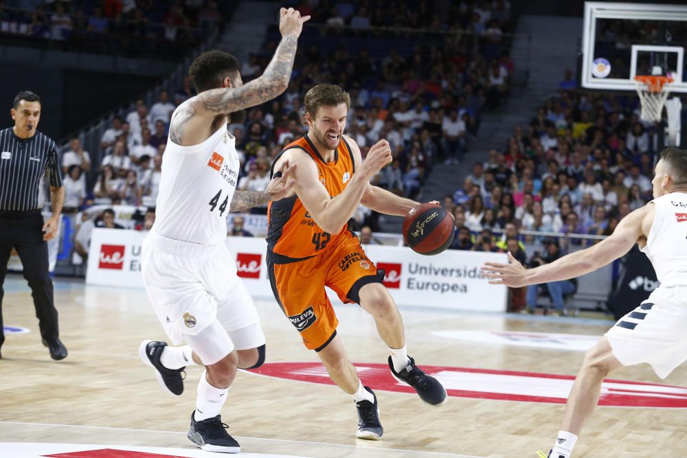 Segundo partido playoffs Real Madrid-Valencia Bask