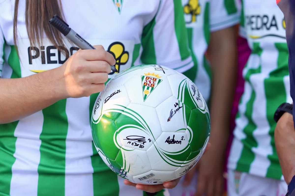 La presentación en sociedad del Córdoba CF femenino, en imágenes La presentación en sociedad del Córdoba CF femenino, en imágenes