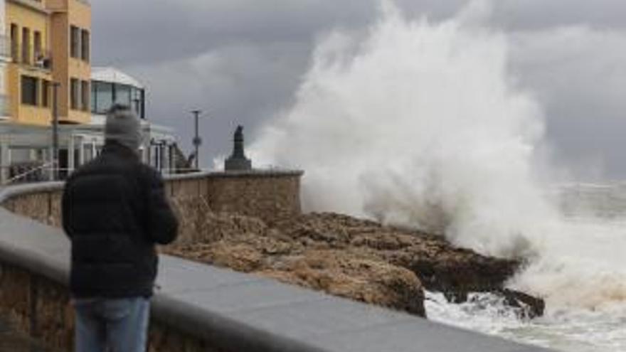 El temporal de mala mar d´aquest novembre, a l&#039;Escala