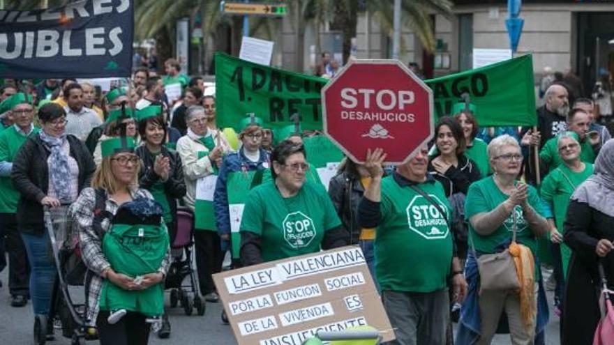 Una protesta contra los desahucios en la ciudad de Alicante.