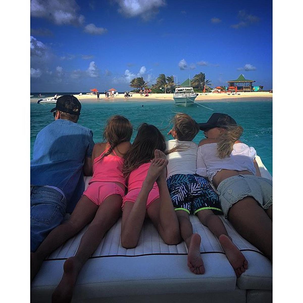 Hailey Baldwin de vacaciones con la familia de Justin Bieber