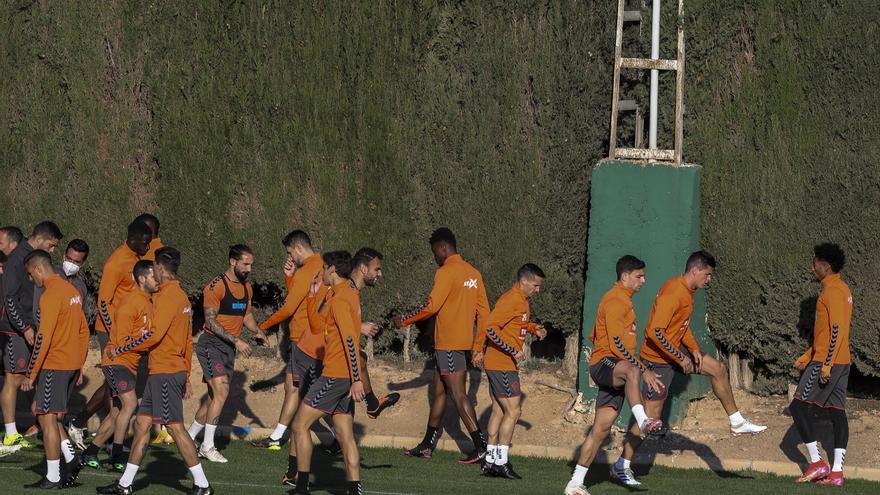 El Elche entrena hoy y descansará dos días