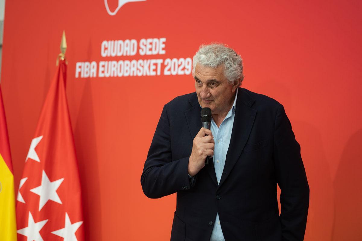 El exjugador de baloncesto Fernando Romay.