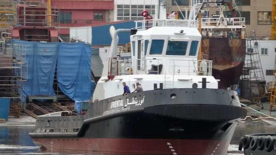 Pruebas de mar del &quot;Oriental&quot;  |  El astillero vigués Cardama está realizando esta semana las pruebas de mar de uno de los dos remolcadores contratados por la compañía armadora marroquí Marsa Maroc, el &quot;Oriental&quot; (arriba, en la foto). Este buque tiene 24,5 metros de eslora por 3,5 de calado y puede alcanzar los 12 nudos de velocidad. Su capacidad de tiro a punto fijo (bollard pull) es de unas 45 toneladas.