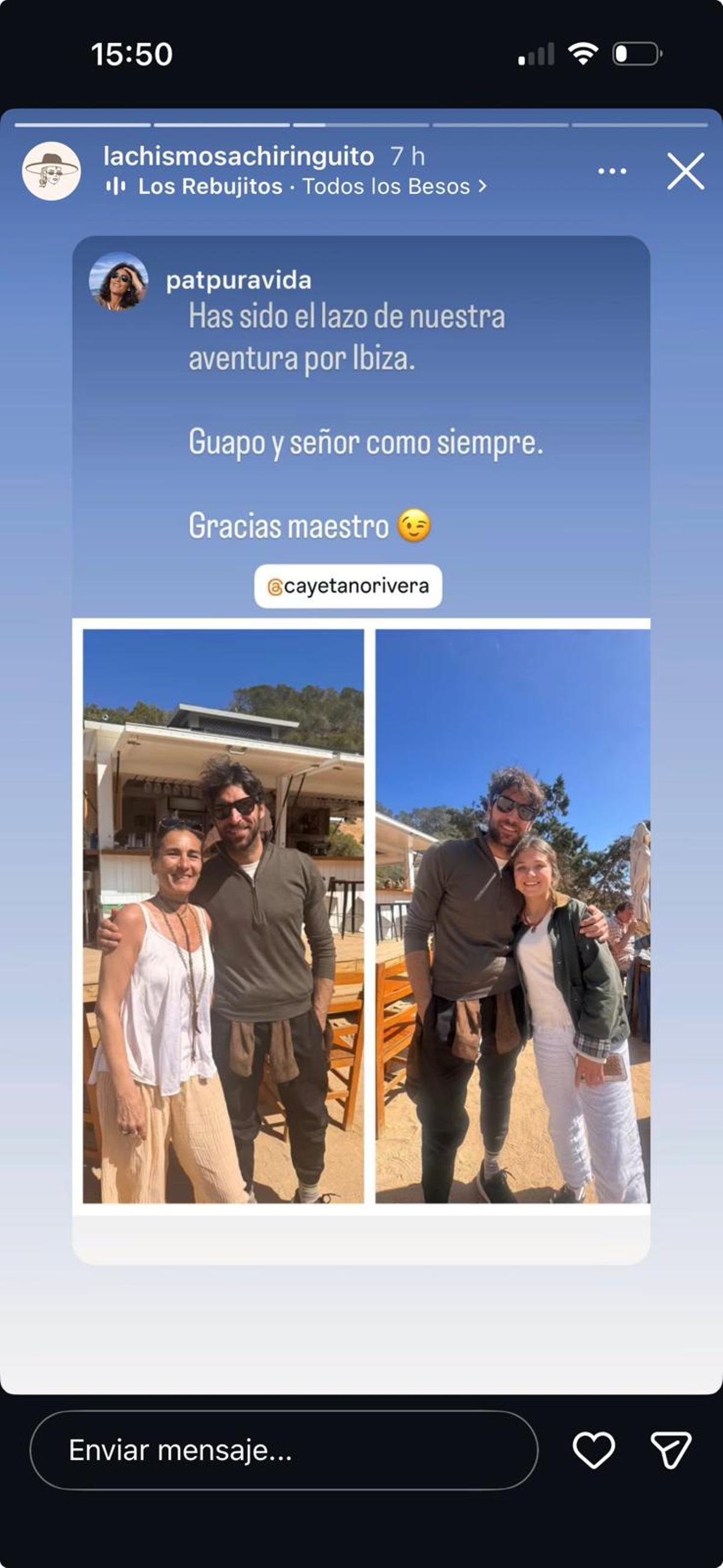 Cayetano con una fan en el chiringuito.