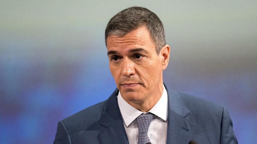 Sánchez anuncia que el Gobierno propondrá limitar la publicidad institucional en los medios