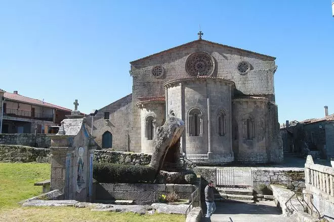 De Santa Mariña de Augas Santas a la cibdá de Armea, en imágenes