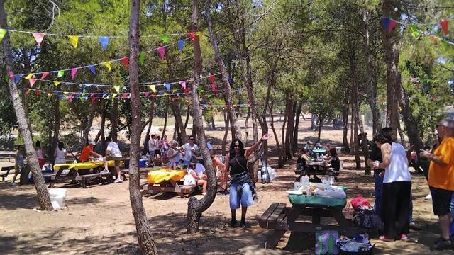 El Parque de Cabañas de música en directo, actividades culturales y propuestas para todos los públicos.
