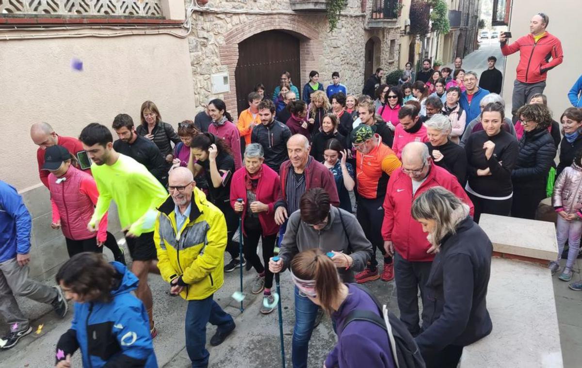 La Sant Silvestre Terradenca, amb prop de 150 persones. | LLUIS RIBERA