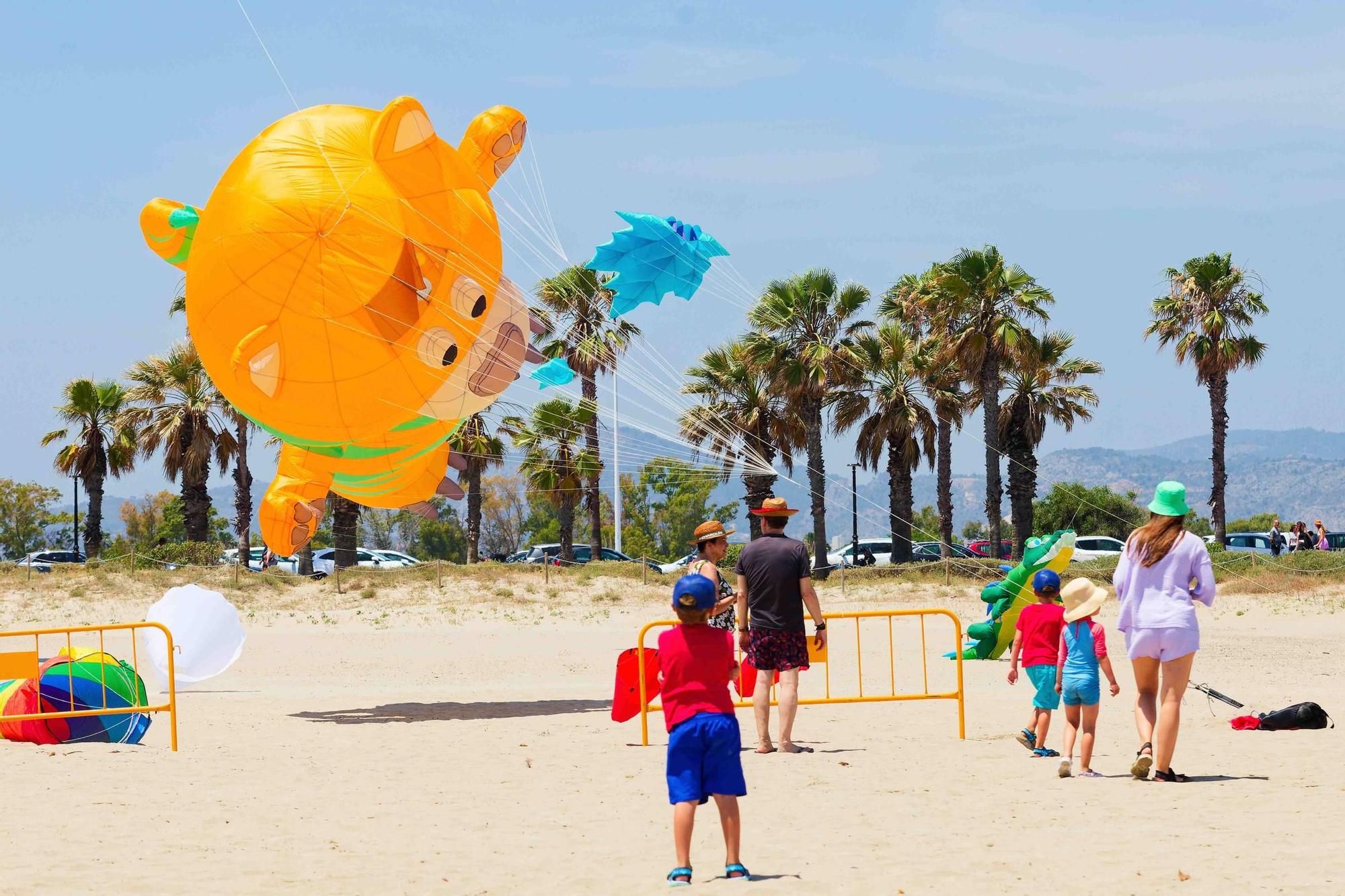 Las imágenes de la primera jornada del espectacular Festival del Viento de Castelló