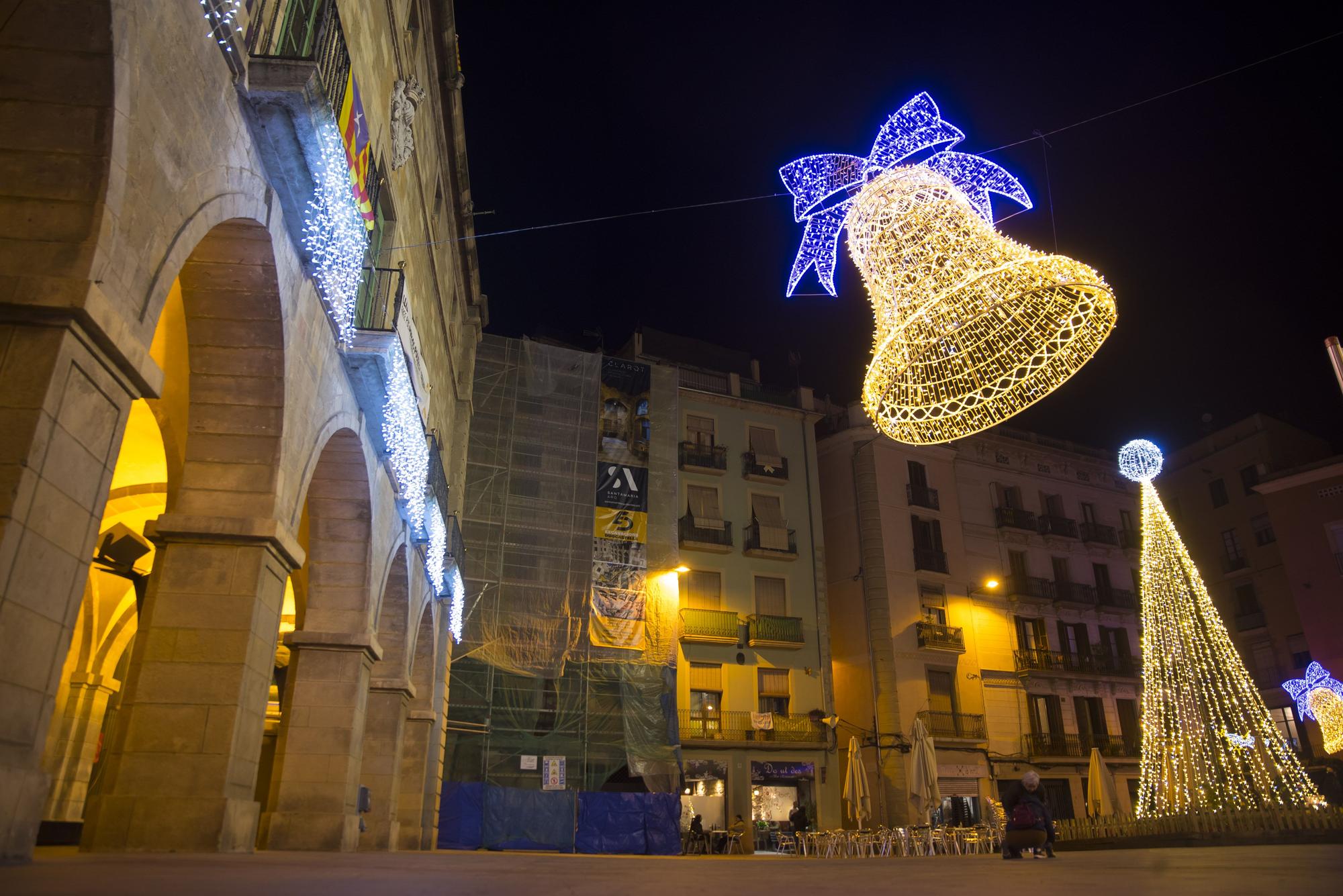 Manresa s'il·lumina: S'engega la il·luminació nadalenca a la ciutat