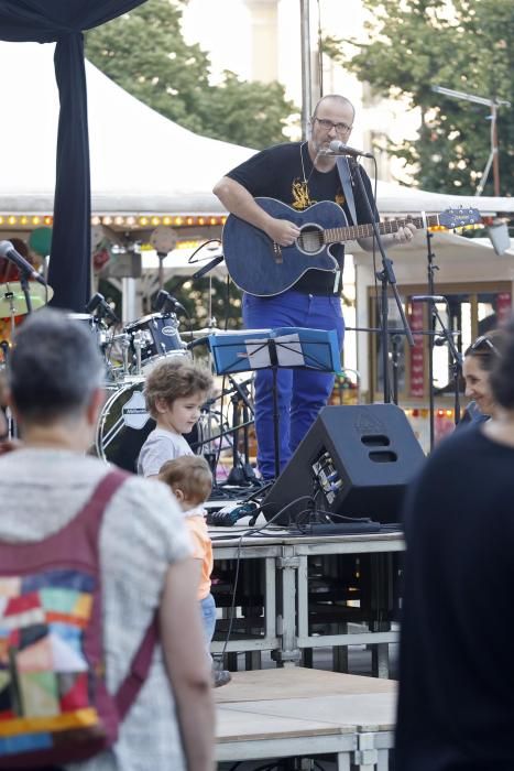 Concert de l'escola d'adults per Girona Acull