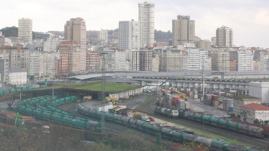 Opciones y retos del tren de viajeros en los muelles de A Coruña: del Cercanías al tranvitrén