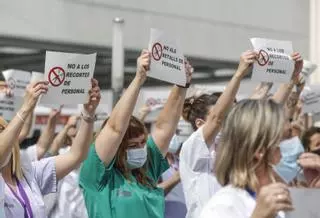 La pandemia aumenta en 27 días el tiempo de espera para acceder a un médico especialista