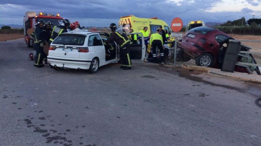 7 heridos en un accidente entre dos vehículos