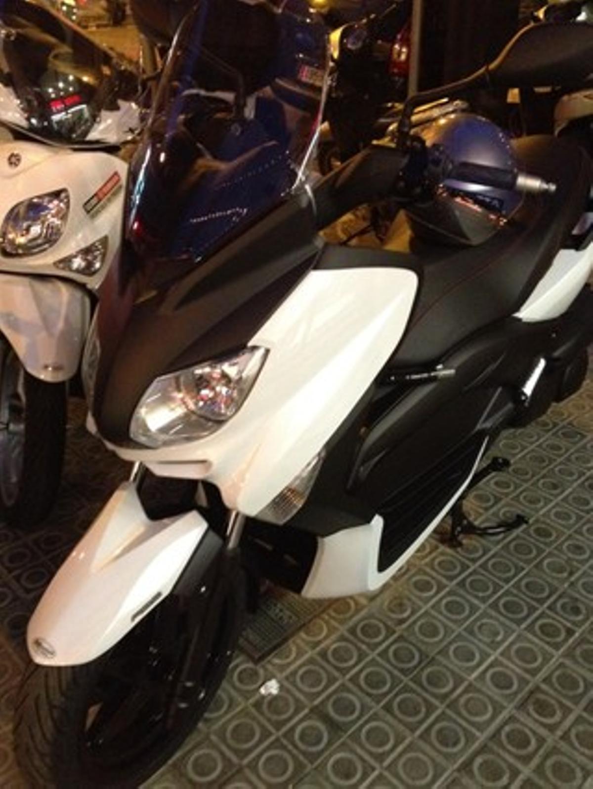 Imatge enviada pel lector Ivan Labanda de la seva moto robada, una Yamaha X-MAX 250.