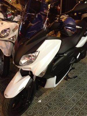 Imatge enviada pel lector Ivan Labanda de la seva moto robada, una Yamaha X-MAX 250.