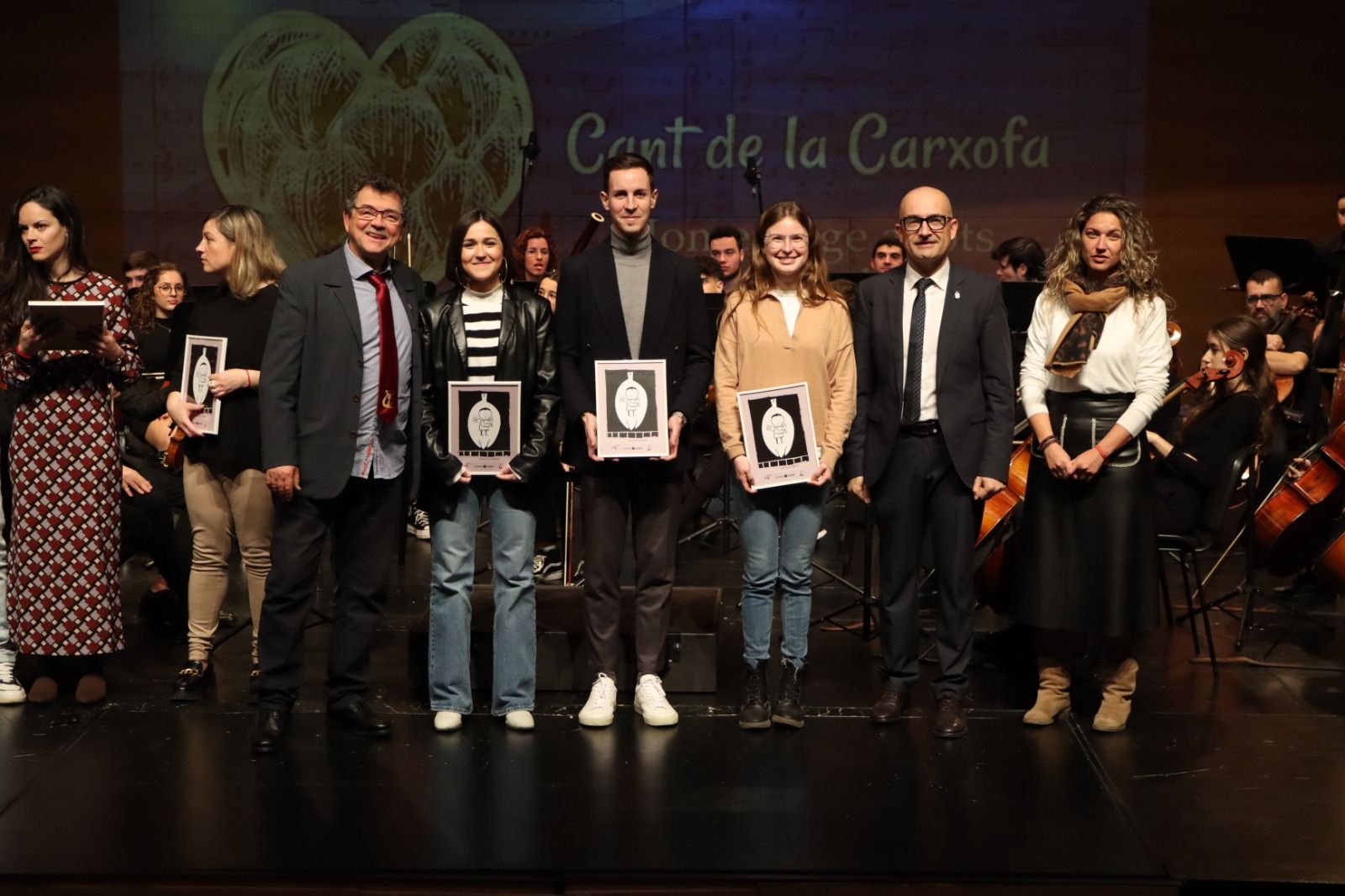 Acto de homenaje a los ángeles a lo largo de la historia.