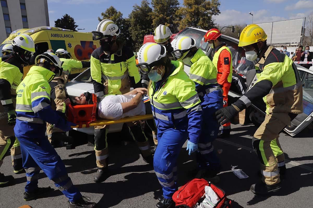 Simulacro de accidente de tráfico en la Diputación de Córdoba