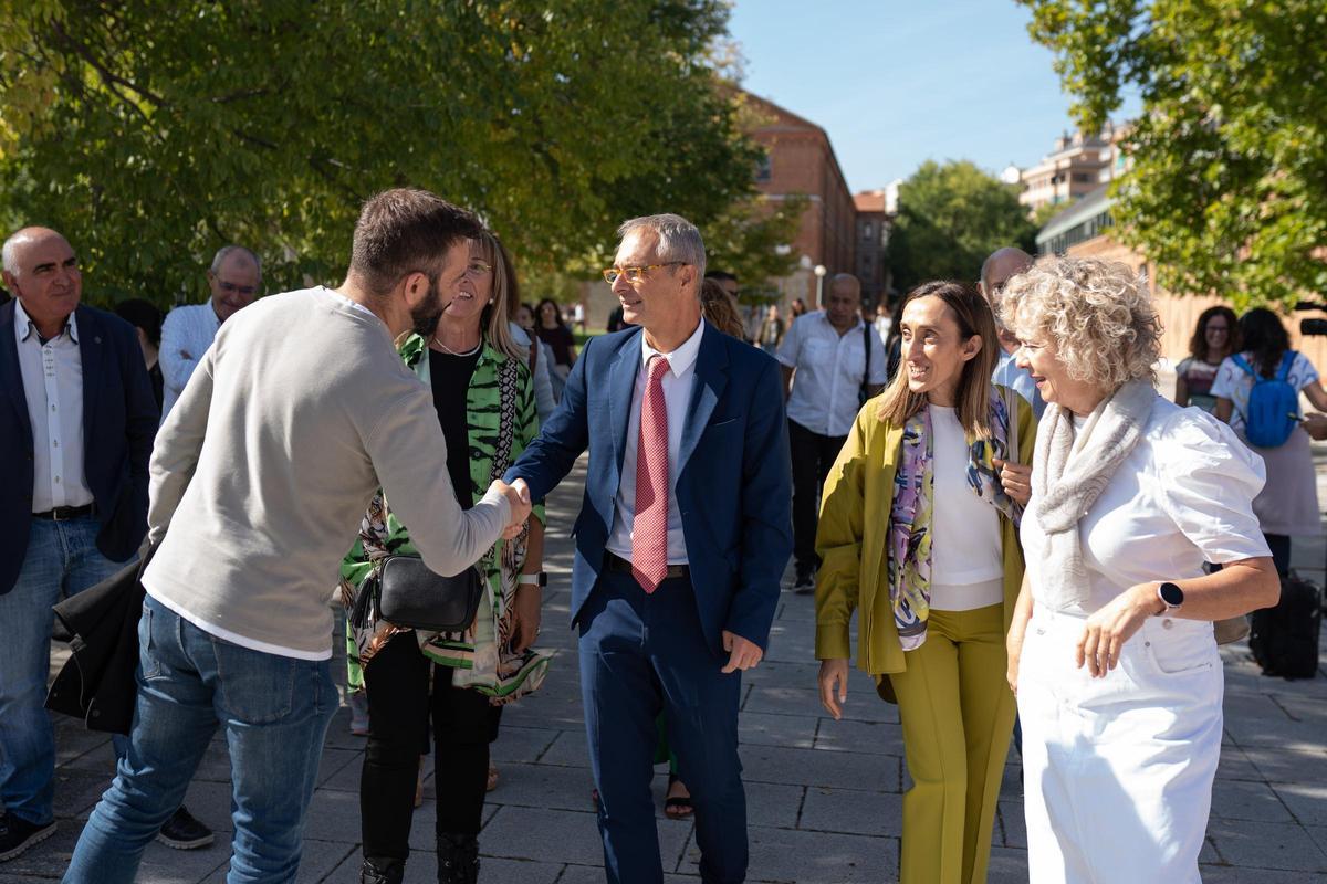 FERIA BIENVENIDA CAMPUS