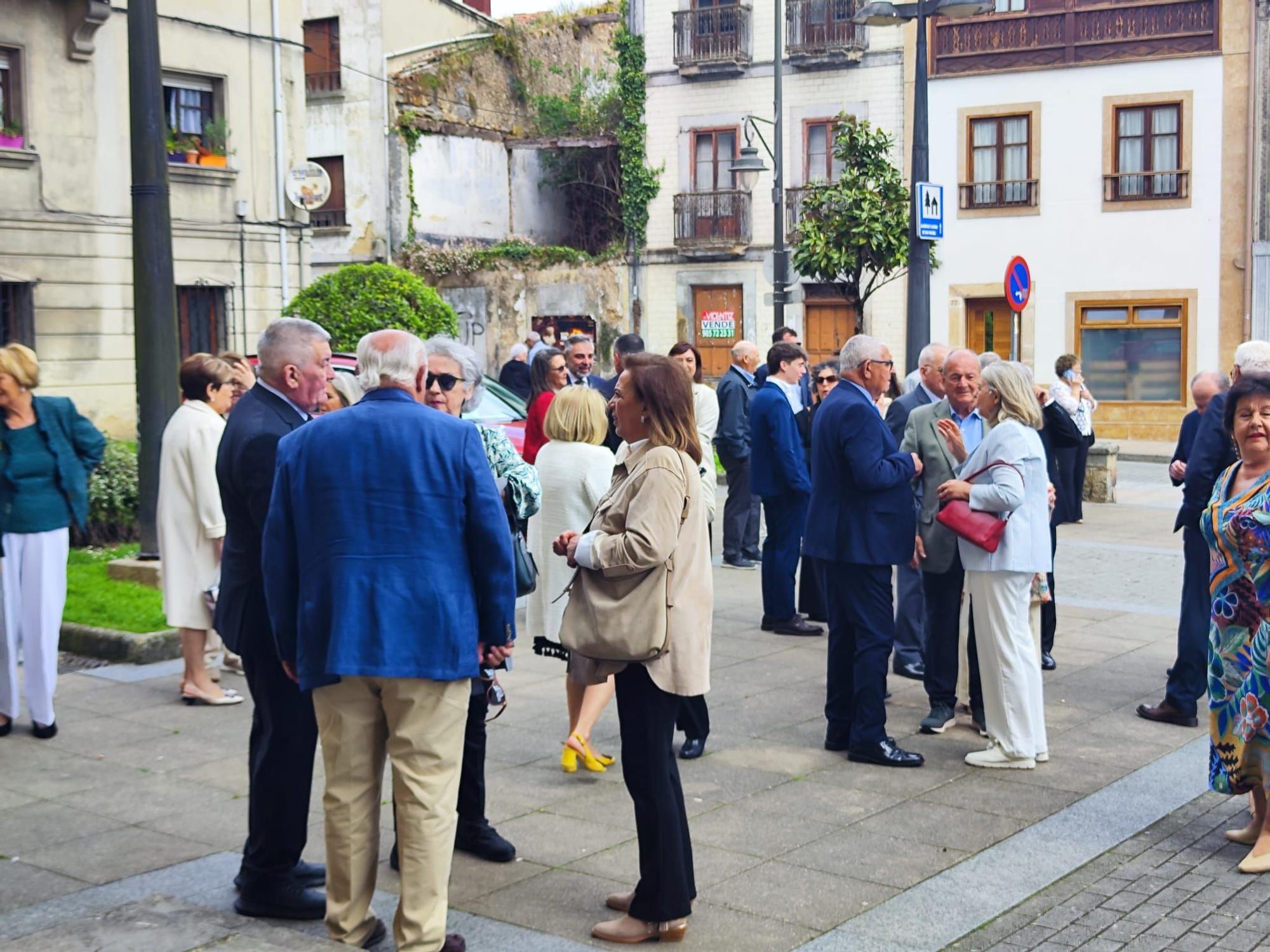 Bodas de oro en San Pedro de Juanjo Domínguez y Hermi Álvarez
