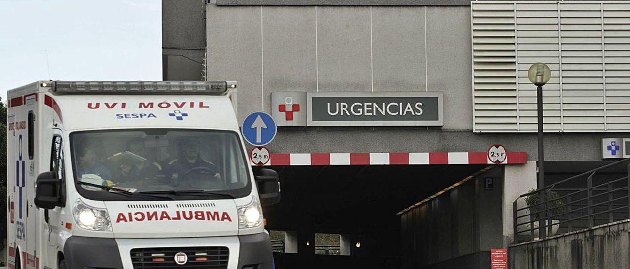 Entrada de Urgencias del Hospital de Cabueñes.