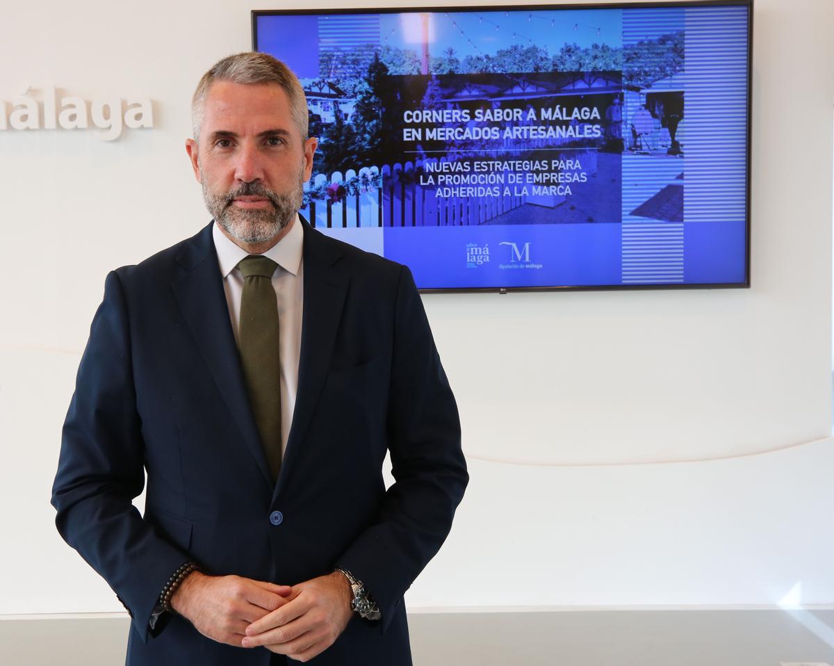 Juan Carlos Maldonado, durante la presentación de la 'alianza' de Sabor a Málaga con los mercados artesanales de la capital.